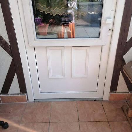 Apartament Kleines Haus Im Oderbruch Neutrebbin Zewnętrze zdjęcie